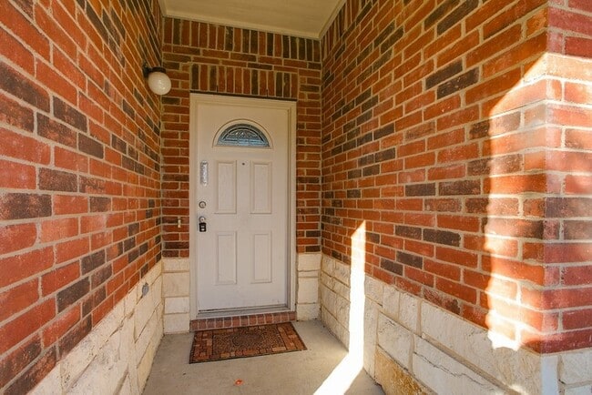 Photo - 4541 Martingale View Ln