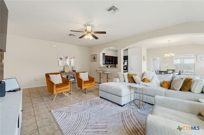 Photo - 5407 Laustin Ln