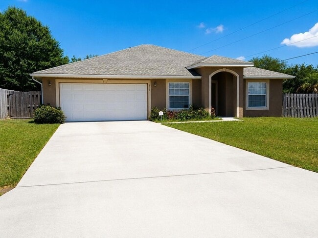 Building Photo - 101 Bonito Way