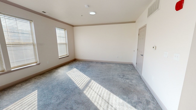 Rochelle-10212024_115124.jpg - The Village at Stetson Square