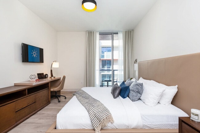 Building Photo - 777 N Ocean Dr Unit SI ID1227464P