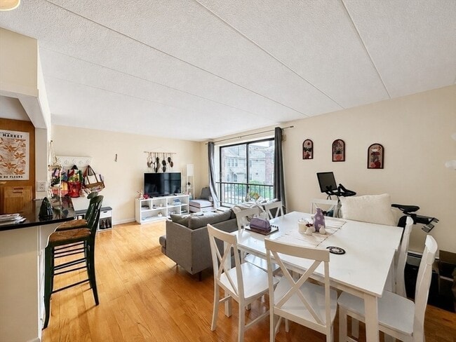 Photo - 31 Harris St Unit 102