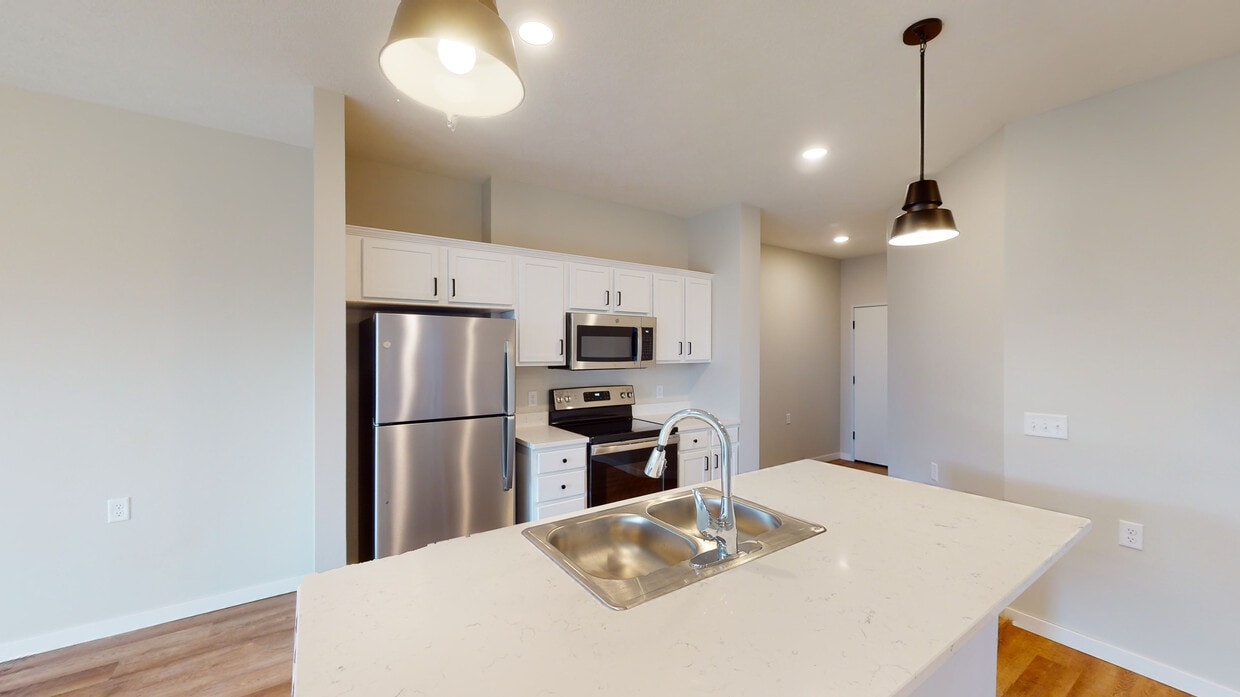 Floor Plan - 3 Bed 2 Bath Apartment (E)
