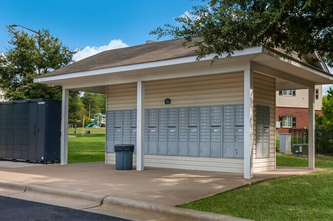 Photo - The Summit on 401