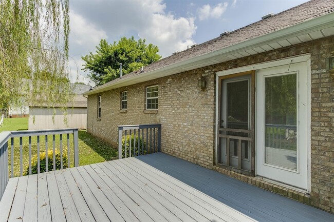 Photo - 566 Autumndale Dr