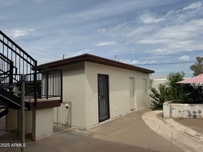 Photo - 4619 S 16th St Unit 8