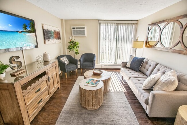 Photo - Solon Club Apartment Homes