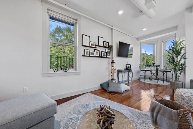 Photo - 155 Dorchester Ave Unit ID1056126P