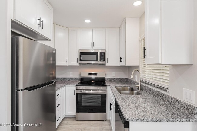 Photo - 122 Niemira Ave