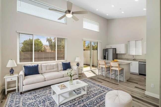 Photo - LINQ at South Mountain