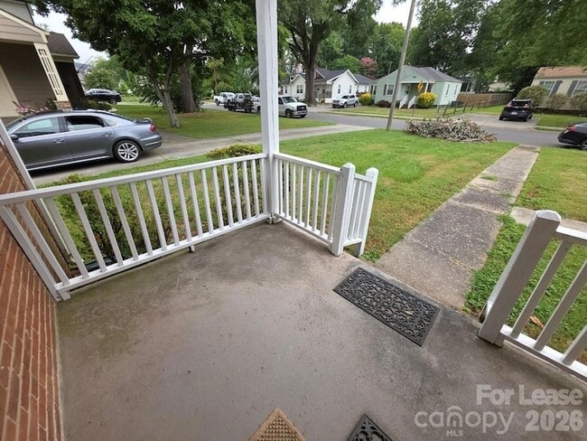 Photo - 356 Melbourne Ct