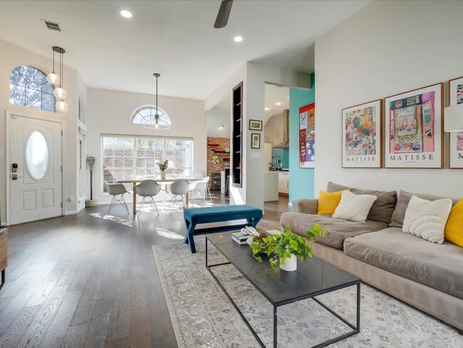 Photo - 4215 Voss Hills Pl Unit ID1019487P