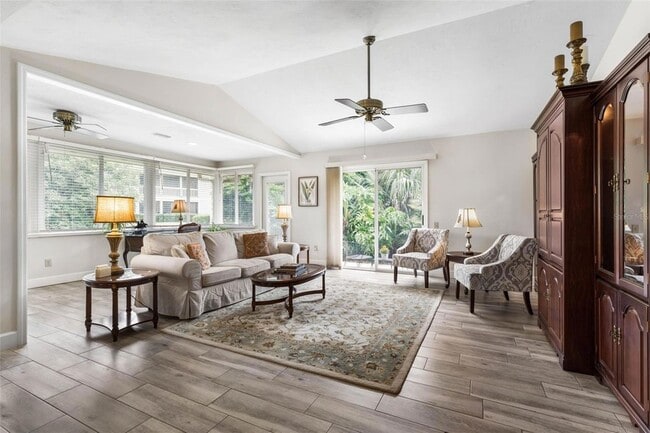 Photo - 4 Jasmine Run