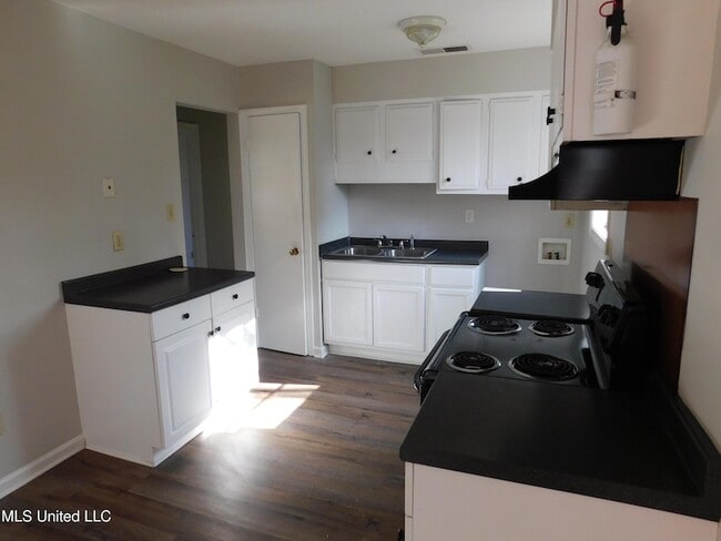 Photo - 1827 Custer Dr