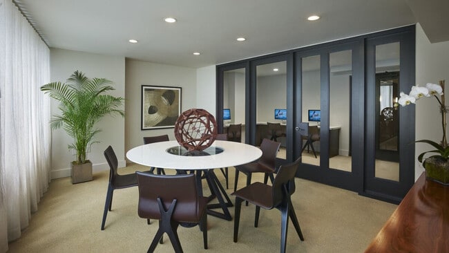 Photo - 800 17th St NW Unit ID1373183P