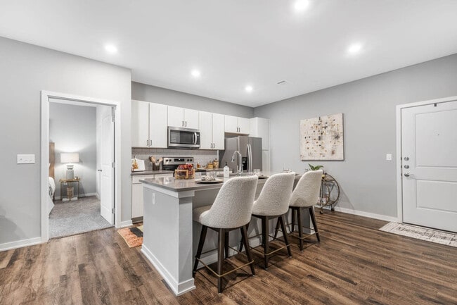 Building Photo - Meeder Flats Apartment Homes