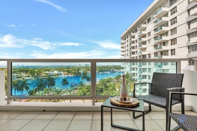 Photo - 5151 Collins Ave Unit ID1227341P