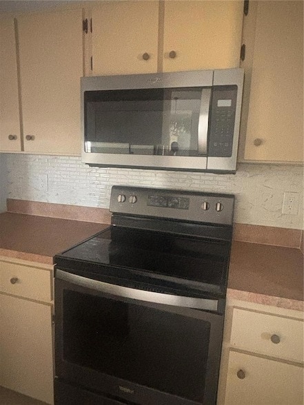 Photo - 327 Dundee Dr