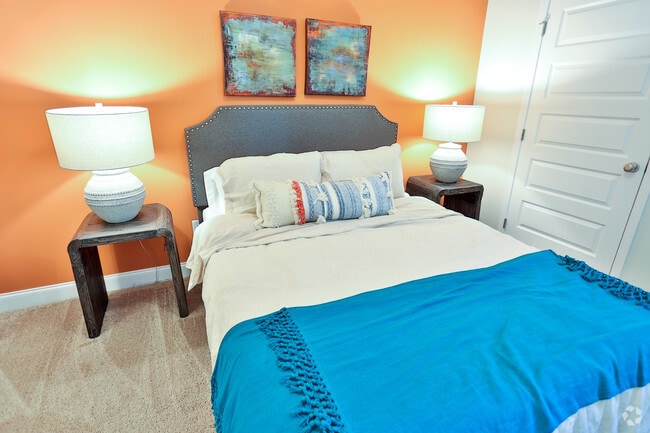 2BR, 2BA - Lexington - Lodge at Lake Wylie