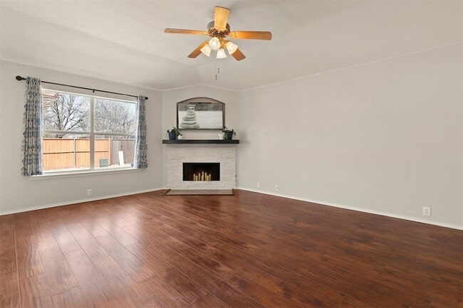Photo - 2201 Tailburton Ct