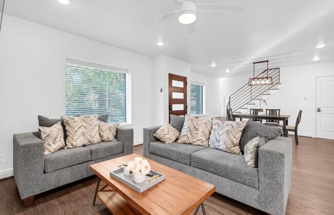 Photo - 3021 Prospect St