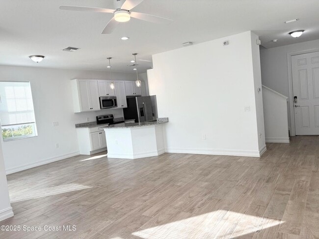 Photo - 1455 Isabella Dr