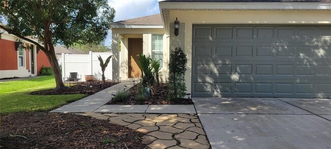 Photo - 1109 China Aster Way