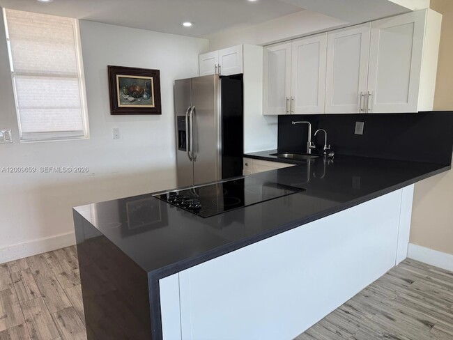 Photo - 2851 Leonard Dr Unit J505