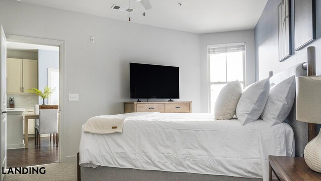 Photo - 2420 Peachtree Rd NW Unit 1305