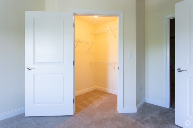 Photo - Grandview Apartments