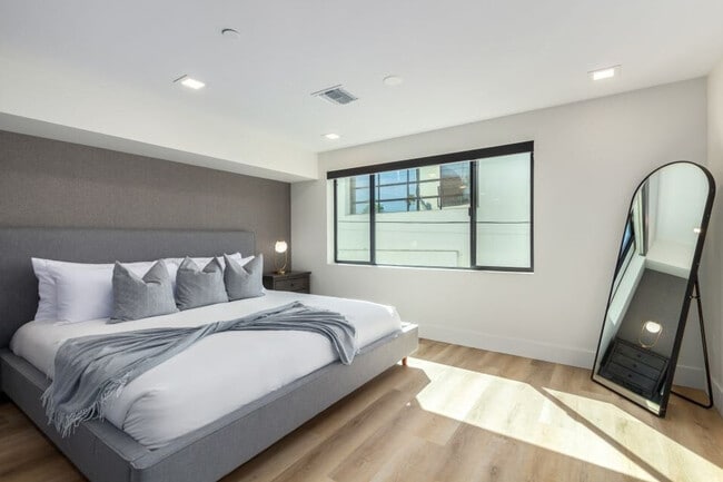 Photo - 4238 N Craftsman Ct Unit SI FL2-ID1558664P