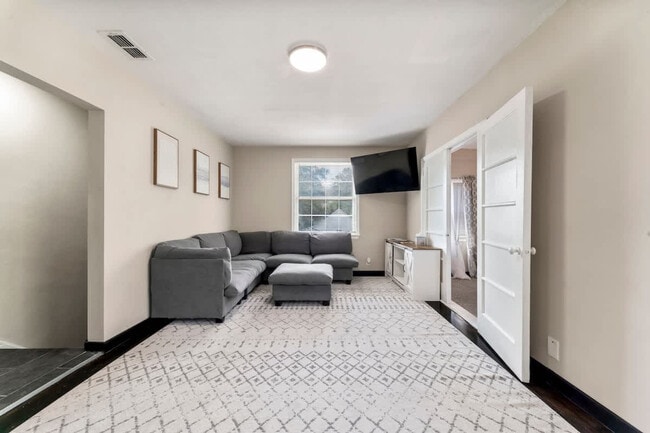 Building Photo - 1537 Flagler Ave Unit SI ID1578557P