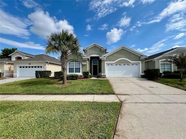 Building Photo - 8127 Fan Palm Way