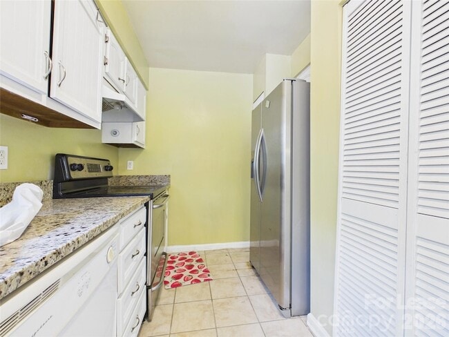 Photo - 8811 Hunter Ridge Dr