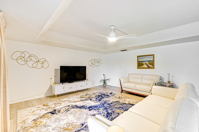 Photo - 432 Teryl Rd Unit SI ID1307080P