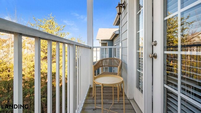 Photo - 9015 Kings Grant Dr Unit 8303-304