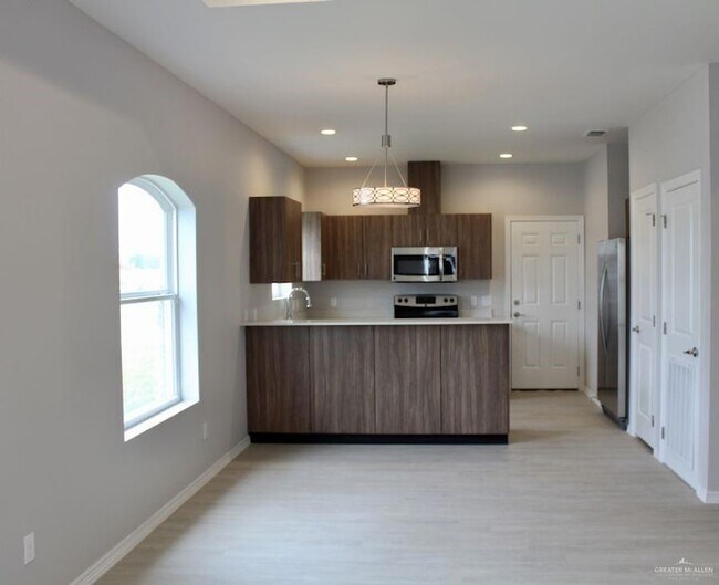 Photo - 1901 Jackson St Unit 4