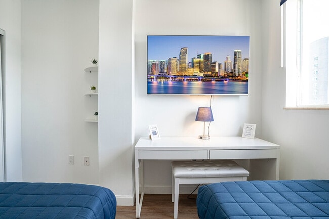 Photo - 2280 SW 32nd Ave Unit SI ID1056253P