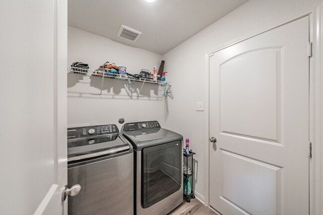 Photo - 8313 Buck Mountain Pass