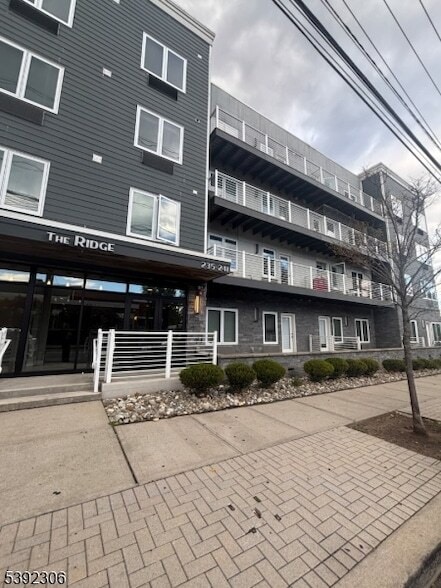 Building Photo - 241 Ridge Rd