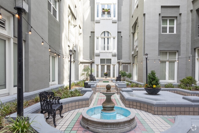 Atrium - Marlboro Classic Apt & Redwood Square