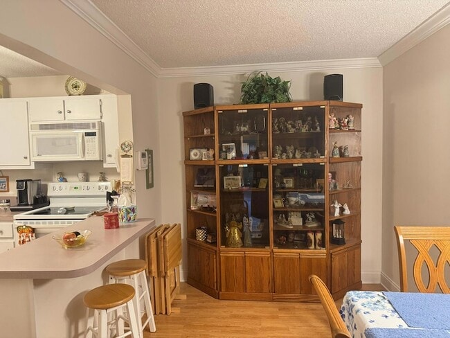 Photo - 417 Pine Glen Ln