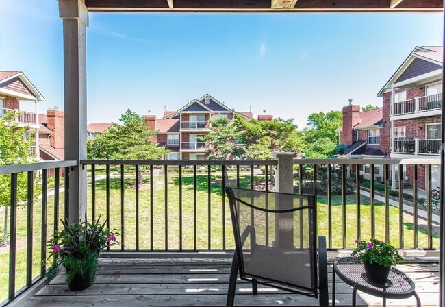 Building Photo - Green Trails Apartments