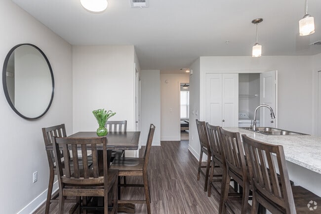 1BR, 1BA - One Bedroom - 735 SF - Dodson Pointe Apartment Homes