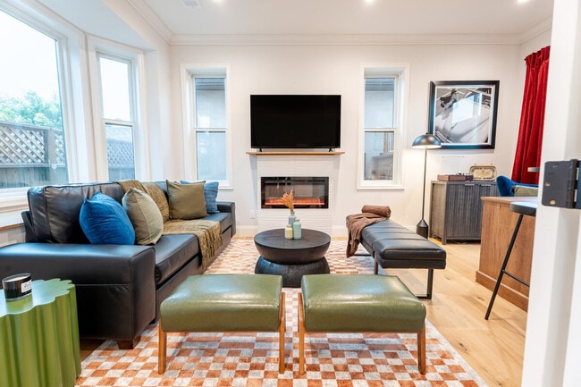 Photo - 2732 Fair Oaks Ave Unit ID1406828P