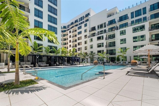 Photo - 1991 Main St Unit Links - B6