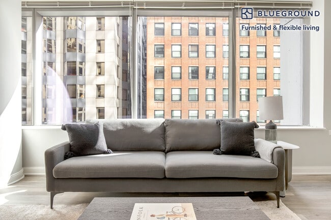 Photo - 210 N Wells St Unit SI FL14-ID605