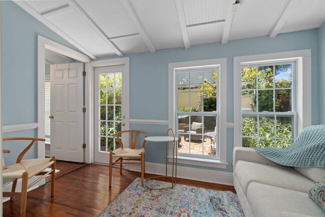 Photo - 72 Abbott St Unit ID1281926P