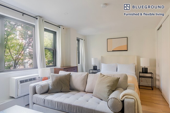 Building Photo - 227 E 59th St Unit FL3-ID1916