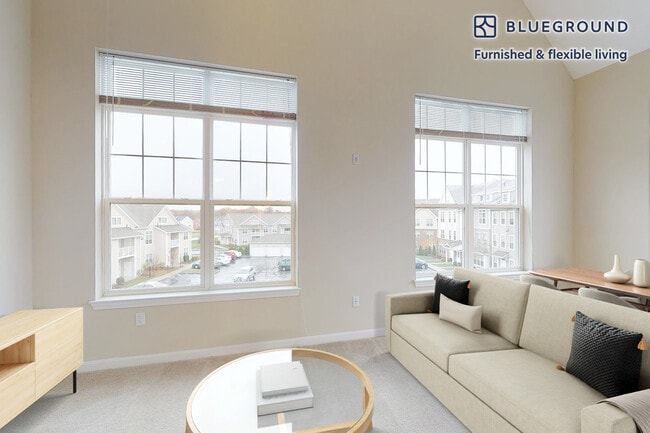 Building Photo - 40 Riverpath Dr Unit FL2-ID3184A